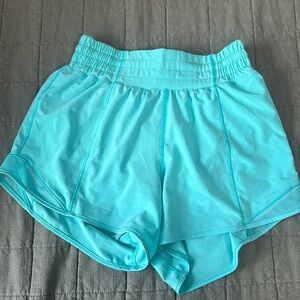 Lululemon size 4 it is also 4 inches